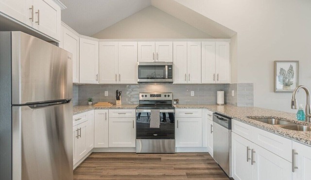 Elegant Newly Constructed Home 4BDR | 3 Bath