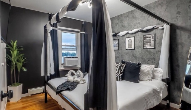 Elegant NYC View Stay! Park Free, 6 beds- Sleep 8+ ✨10% OFF 7 days