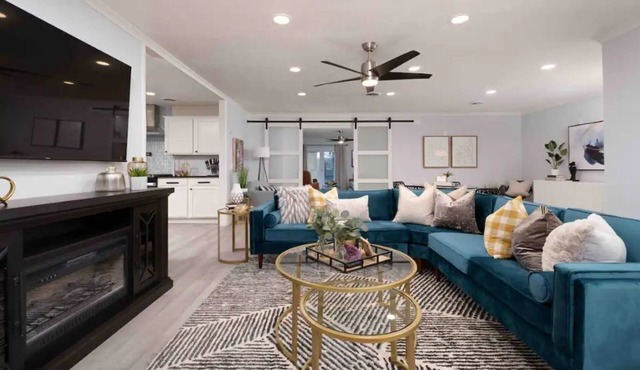 Elegant Oasis Near I-40, Rt66, Downtown Families