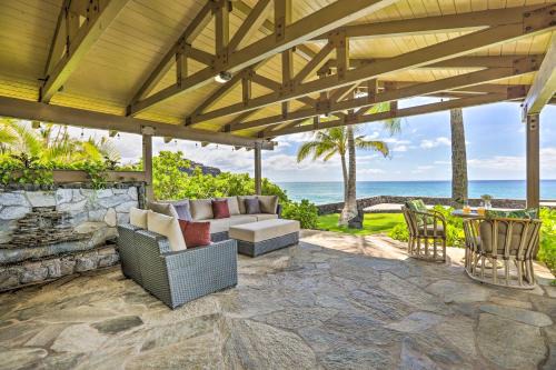 Elegant Oceanfront Villa with Lanai and Bar!