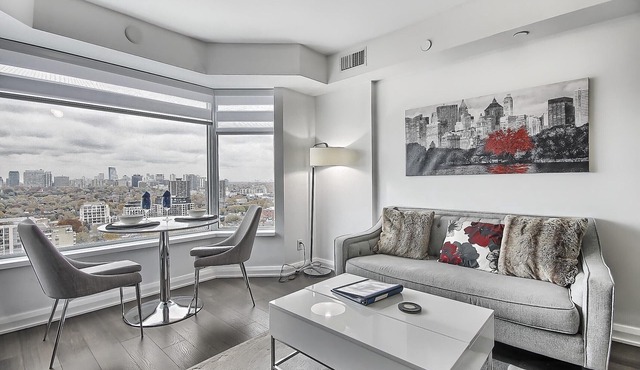 Elegant One-Bedroom in the Heart of Yorkville