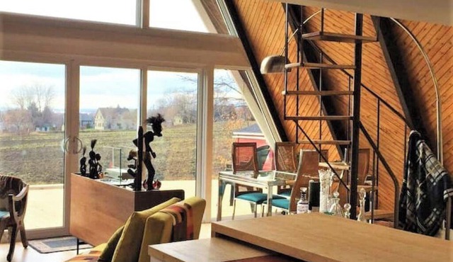 Elegant, peaceful home in Sainte-Pétronille!