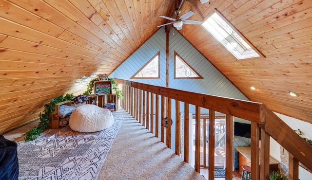 ELEGANT Poconos Cabin with Theater & Game Room!