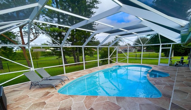 Elegant pool home in Prime Equestrian area