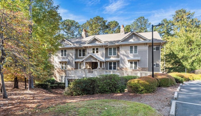 Elegant Reynolds Lake Oconee - Golf and Serenity