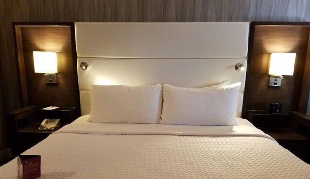 Elegant Room with Home-Like Comfort! Free WiFi