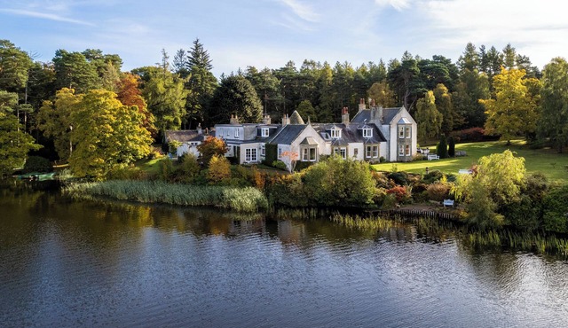 Elegant Scottish Country Home On The Water