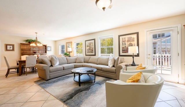 Elegant Ski-In Ski-Out 3BR at PCMR Base, Pool, Hot Tub, Sleeps 8