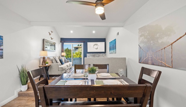 Elegant & Spacious ☆ Close to Beach & Hiking Trails ☆ Resort Amenities ☆ Balcony
