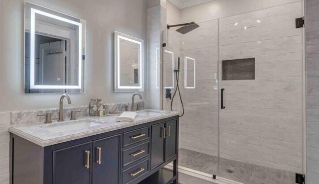 Elegant & spacious home - 2 blocks from 5 Points!