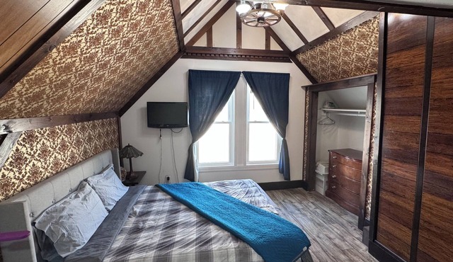 Elegant Studio Near Boston Transit