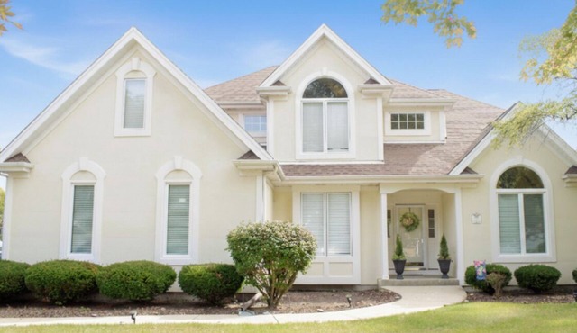 Elegant Suburban Home - Newly Designed and Renovated