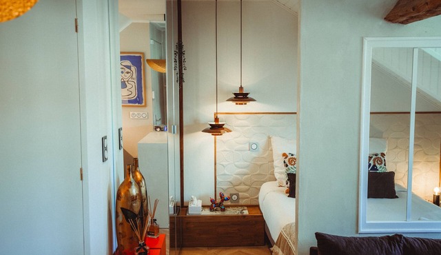 Elegant suite in the city center | Apartment with view.