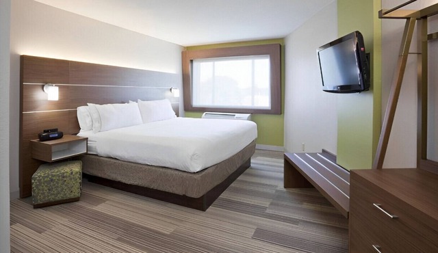 Elegant Suite! Designed for Your Comfort!