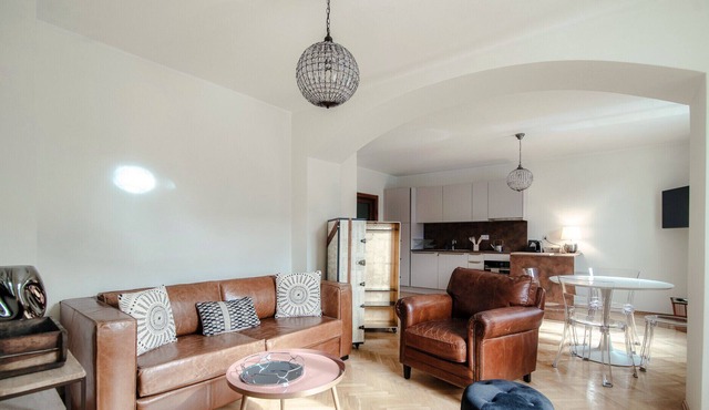 Elegant two-room apartment facing the lake in Morcote (LUXURY STUDIO MORCOTE)