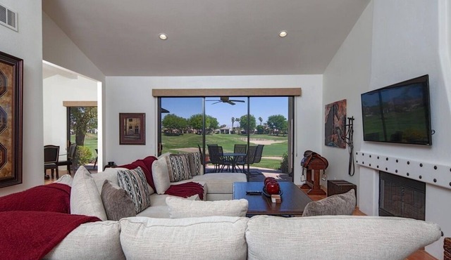 Elegant updated 3 BD 3.5 BA 2400 Sq Foot condo 245304