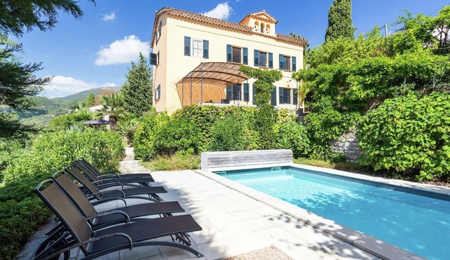 Elegant Villa in Grasse