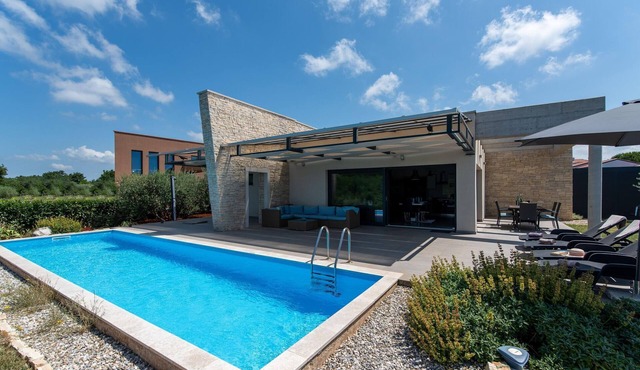 Elegant Villa in Novigrad