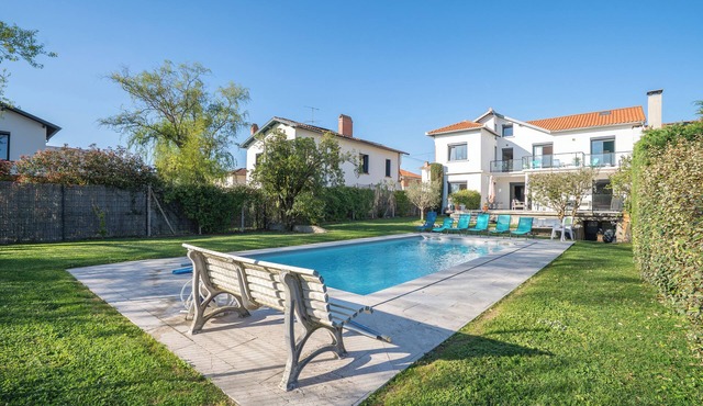 Elegant villa with pool - Toulouse Côte Pavée.