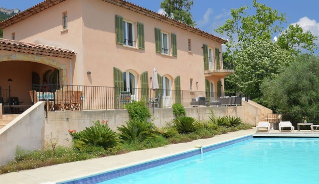 Elegant Villa with Pool, Cabris