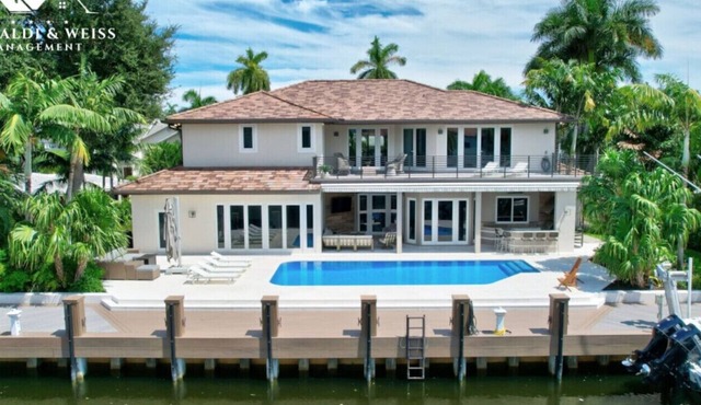 Elegant Waterfront Estate 6BR/6.5BA