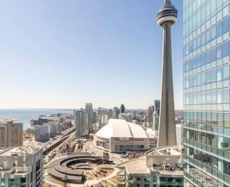 Elegant Waterfront Downtown Toronto / Unobstructed CN Tower View
