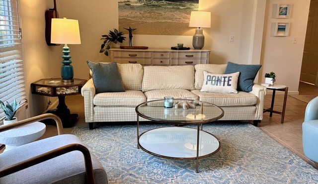 Elegant yet family friendly condo-walk to Ponte Vedra Beach, Fla.
