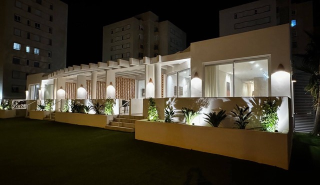 Elegante Casa con Vistas al mar en la Playa #7