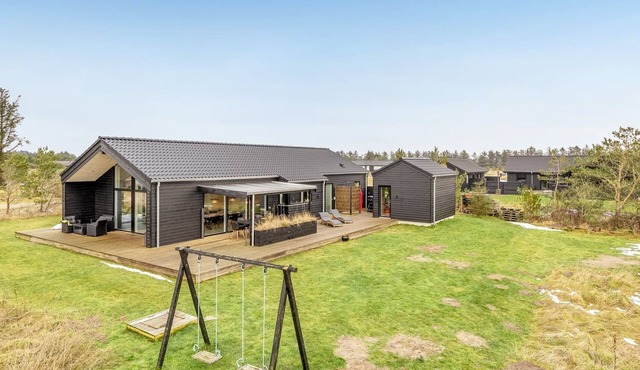 "Elenor" - 900m from the sea by Interhome