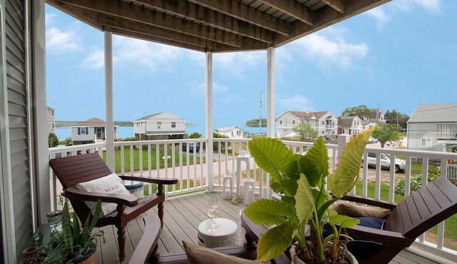 Elevate your New England beach retreat experience - Mystic/Foxwoods/Mohegan