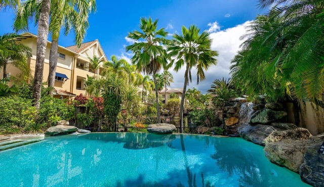 Elevated 2BR Modern Furnished Terrace Apt - Pool