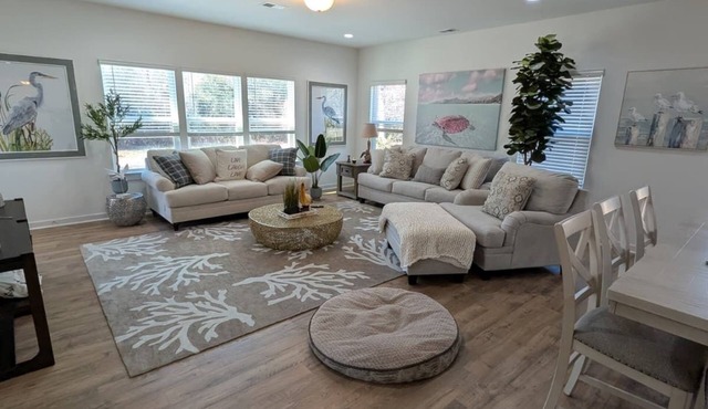 Elevated Coastal Living Private Retreat Near Holden Beach
