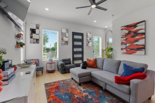 Elevated luxury 3BR near GBR, NRG, Rodeo, World Cup, & Downtown