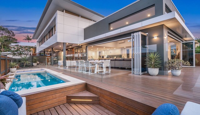 Elevation Byron Bay - Heated Pool and Hot Spa