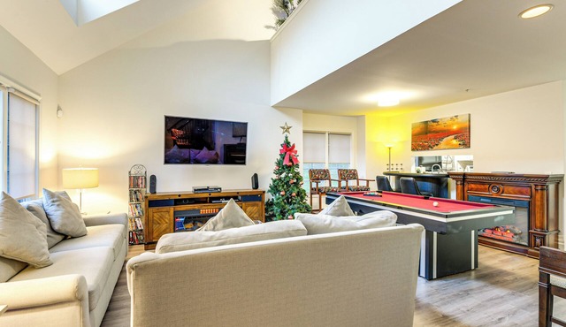 Elevator In-Unit: 3-Story Condo Only 14 Mi to DC!