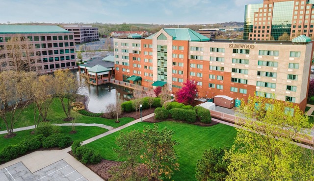 Elimwood Hotel, a Ramada by Wyndham