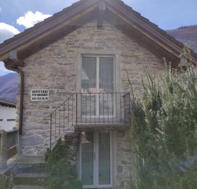 Eline sotto ai piazz 12 Casa Elin