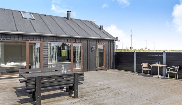 "Elinora" - 100m from the sea by Interhome