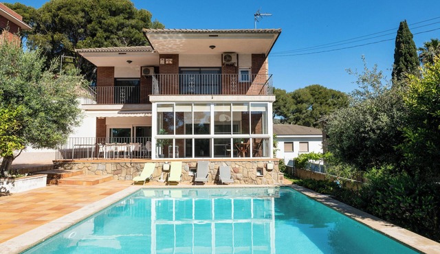 Elis House Piscina Privada Villa Mediterránea. a 10 Minutos de la Playa