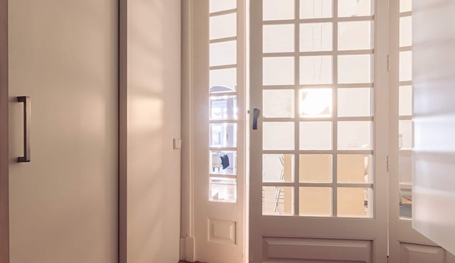 Eliseos Luxury Apartment