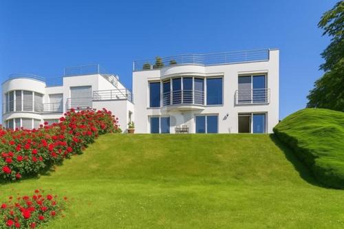Elite Villa Geneva with Lake View