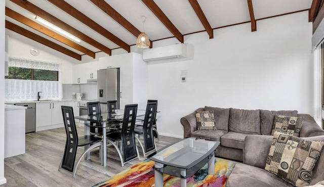 Eliza Lee 3 - 3BR Apartment l Air-Con l WiFi l Double Garage