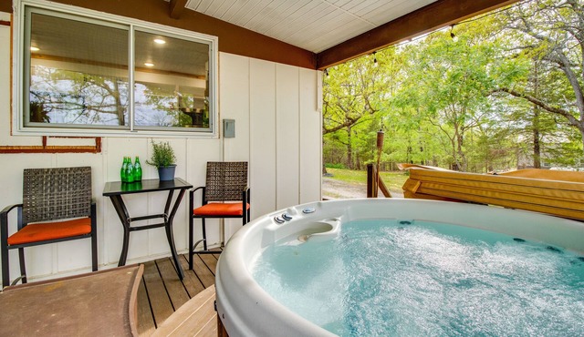 Elizabeth Vacation Rental w/Private Hot Tub!