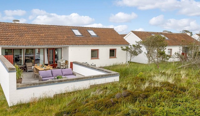 "Eljene" - 700m from the sea by Interhome