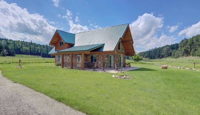 Elk Creek Retreat - wonderful family cabin in beautiful location