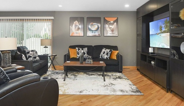 Elk Grove Village FHS Rental - Kingsbridge Rd