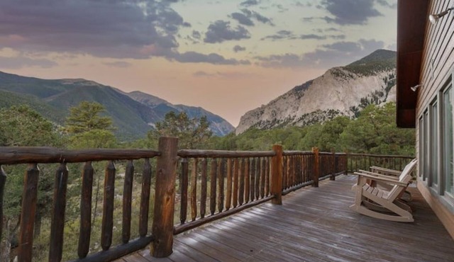Elk Haus at Deer Valley Ranch. Family friendly with resort amenities included