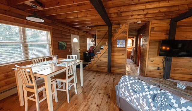 Elk Mountain Ski Resort: Home on 21 Acres