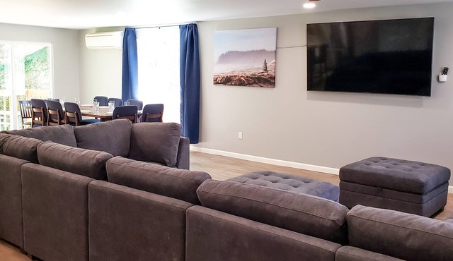 Elk Prairie Retreat near Rialto Beach by OCR