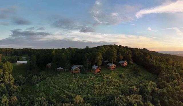 Elk Ridge Cabin – Private Hot Tub & Stunning Views